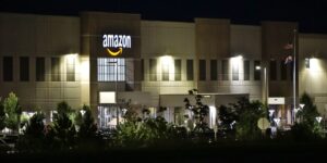 Read more about the article Amazon set to invest $4 Billion in AI startup Anthropic to expand cloud and AI capabilities